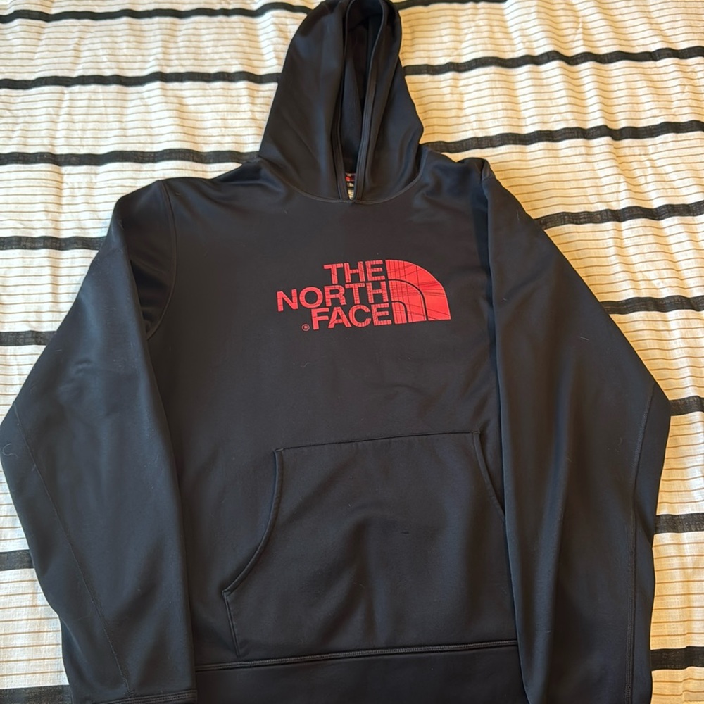 Men’s large North Face sweatshirt